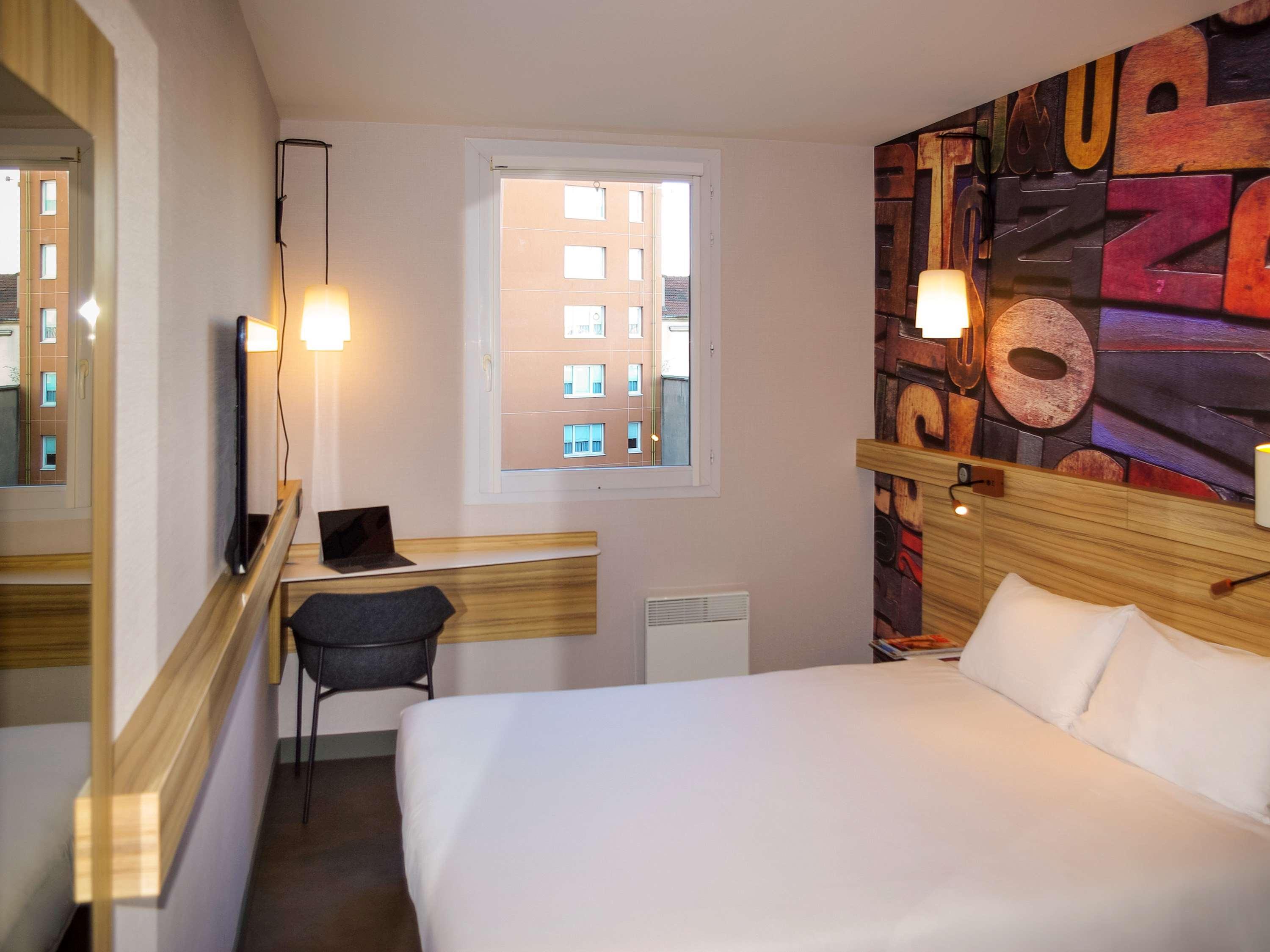 Greet Hotel Paris Porte De La Chapelle - Arena Сен Дени Екстериор снимка