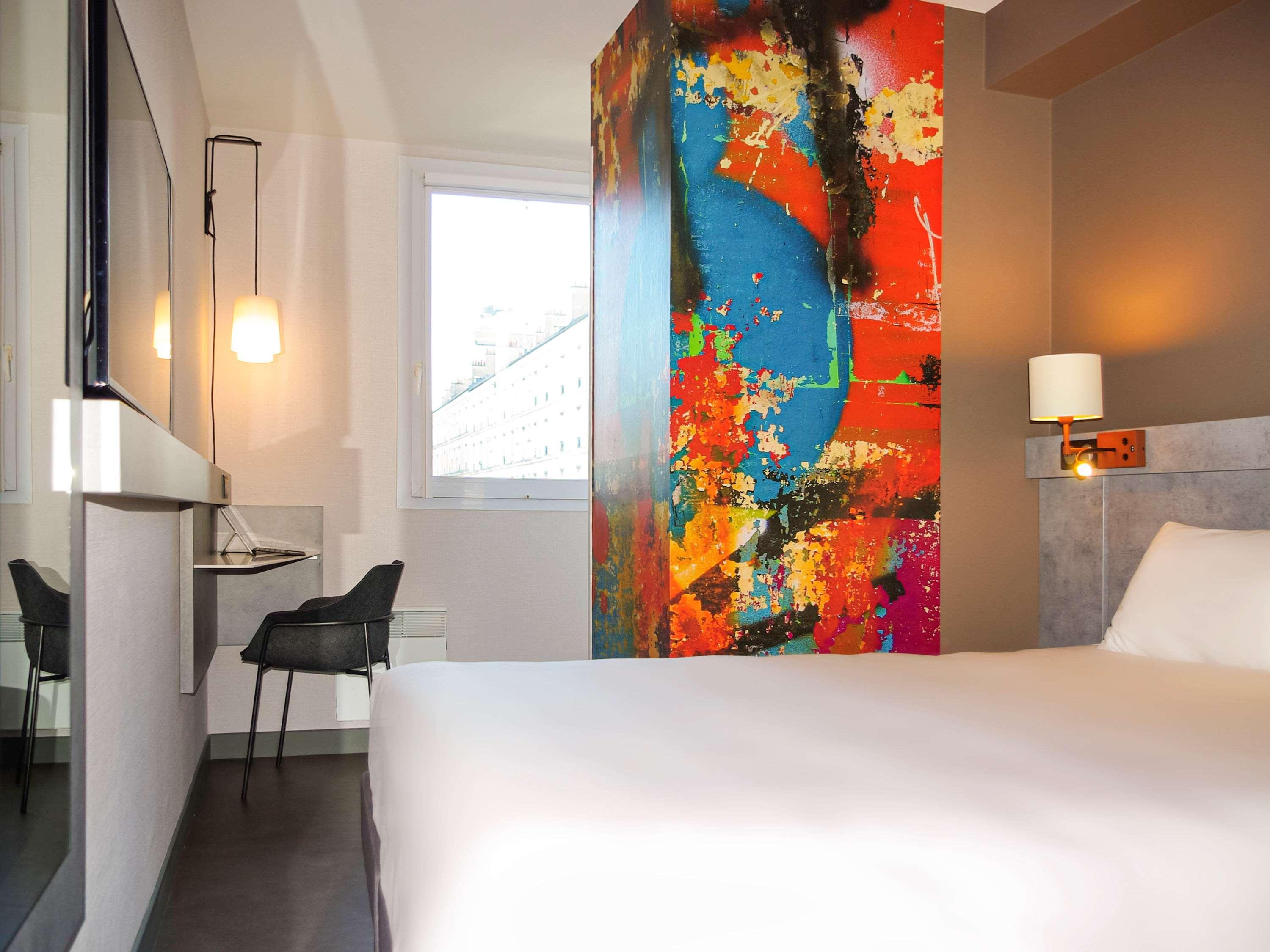 Greet Hotel Paris Porte De La Chapelle - Arena Сен Дени Екстериор снимка
