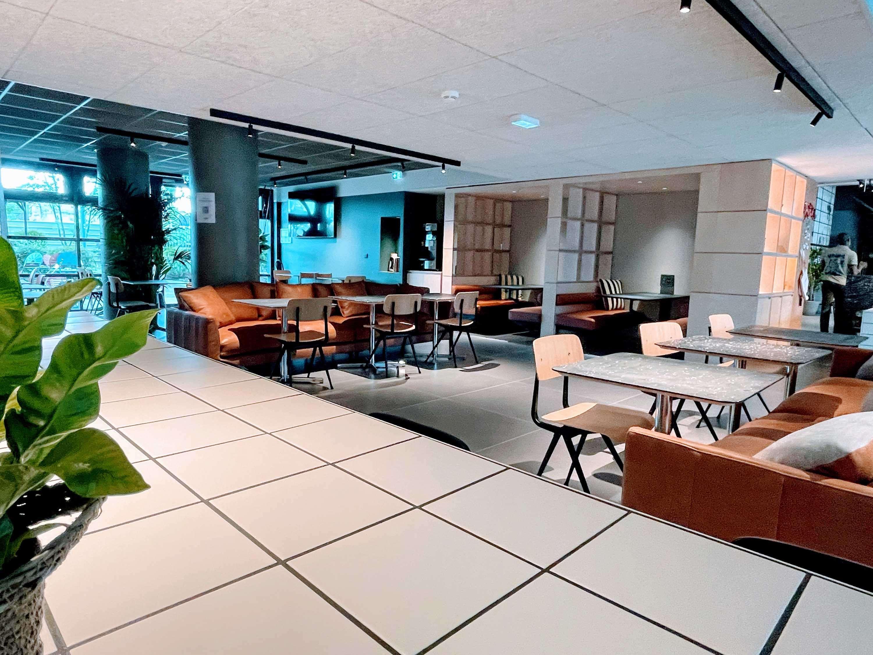 Greet Hotel Paris Porte De La Chapelle - Arena Сен Дени Екстериор снимка